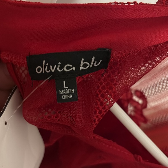 Olivia Blu Lace Tank - Picture 2 of 7